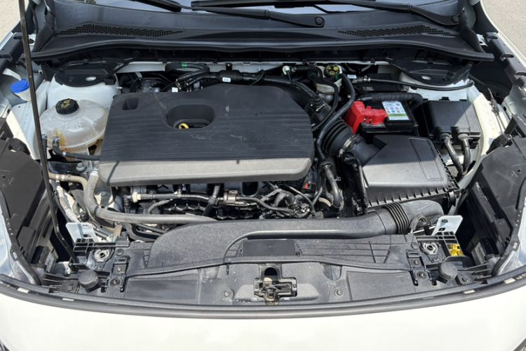Used Ford Escape 2020 EcoBoost 245 Two-Wheel-Drive Titanium Edition Engine Bay