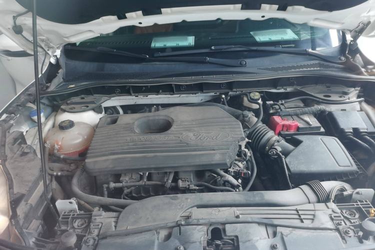 Used Ford Escape 2020 EcoBoost 245 4x4 Enjoyment Model Engine Bay