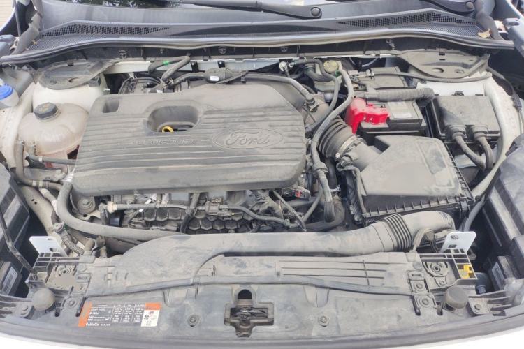Used Ford Escape 2020 EcoBoost 245 Two-Wheel-Drive Titanium Edition Engine Bay