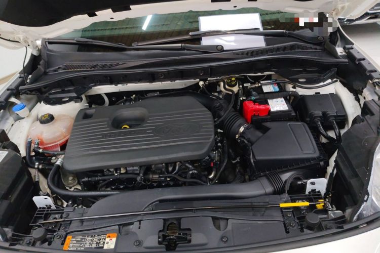 Used Ford Escape 2020 EcoBoost 245 Four-Wheel Drive Luxury Edition Engine Bay