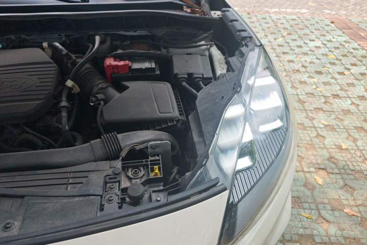 Used Ford Escape 2020 EcoBoost 245 Two-Wheel Drive Smart & Enjoyment Model Engine Bay Left