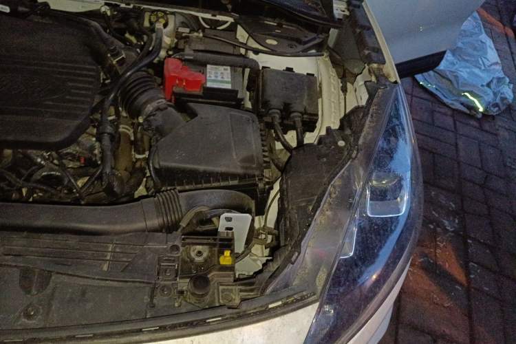 Used Ford Escape 2020 EcoBoost 245 Two-Wheel-Drive Comfort Edition Engine Bay Left
