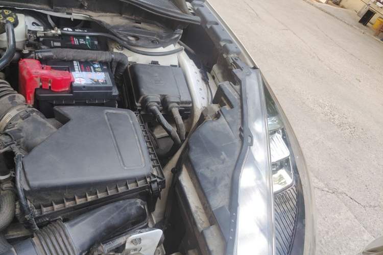 Used Ford Escape 2020 EcoBoost 245 Two-Wheel Drive Smart & Enjoyment Model Engine Bay Left