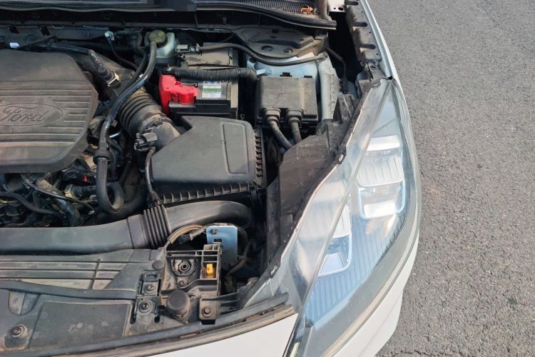 Used Ford Escape 2020 EcoBoost 245 Four-Wheel Drive Luxury Edition Engine Bay Left