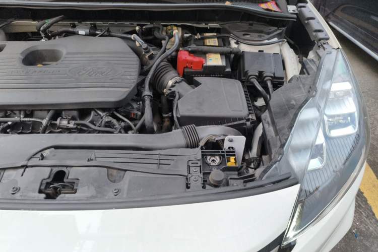 Used Ford Escape 2020 EcoBoost 245 Two-Wheel-Drive Titanium Edition Engine Bay Left