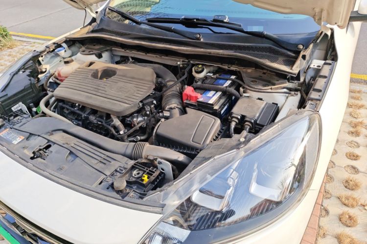 Used Ford Escape 2020 EcoBoost 245 Four-Wheel Drive Titanium Edition Engine Bay Left