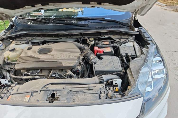 Used Ford Escape 2020 EcoBoost 245 Two-Wheel Drive Smart & Enjoyment Model Engine Bay Left