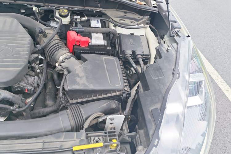 Used Ford Escape 2020 EcoBoost 245 Four-Wheel Drive ST-LINE Deluxe Edition Engine Bay Left