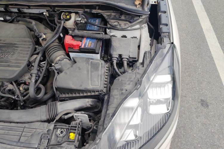 Used Ford Escape 2020 EcoBoost 245 Two-Wheel Drive Smart & Enjoyment Model Engine Bay Left