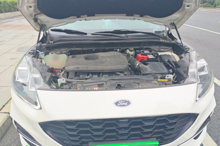 Used Ford Escape 2020 EcoBoost 245 Four-Wheel Drive ST-LINE Deluxe Edition Engine Bay
