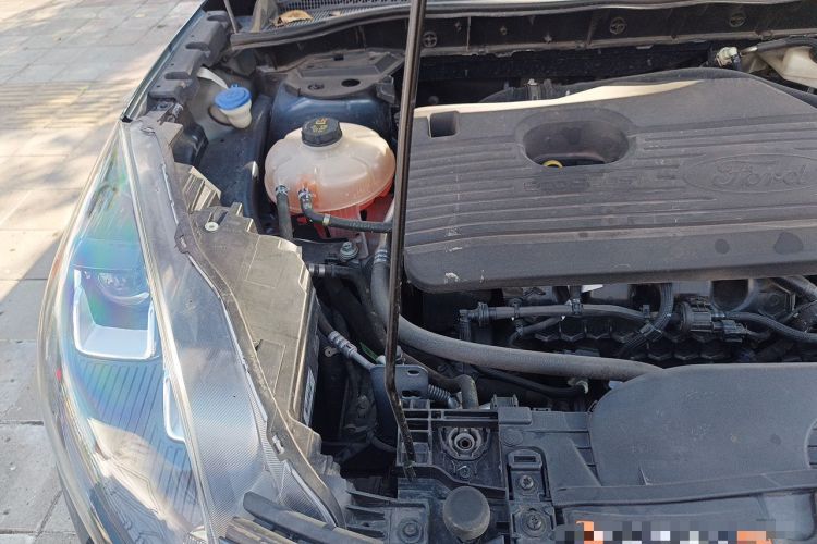Used Ford Escape 2020 EcoBoost 245 Two-Wheel Drive Smart & Enjoyment Model Engine Bay Right