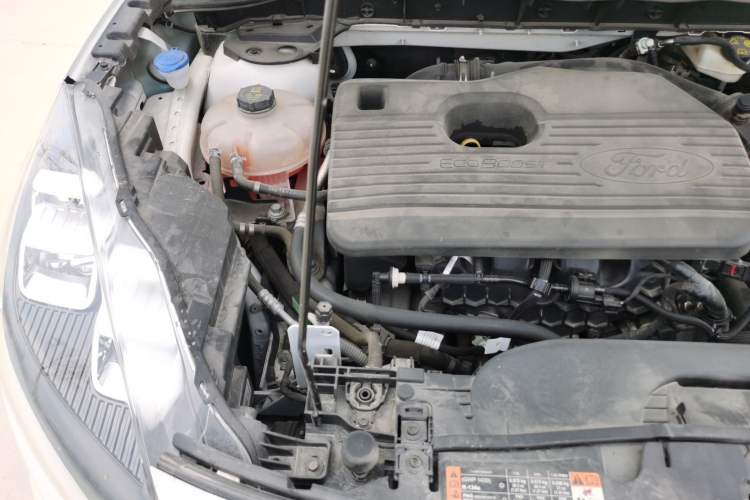 Used Ford Escape 2020 EcoBoost 245 Four-Wheel Drive Titanium Edition Engine Bay Right