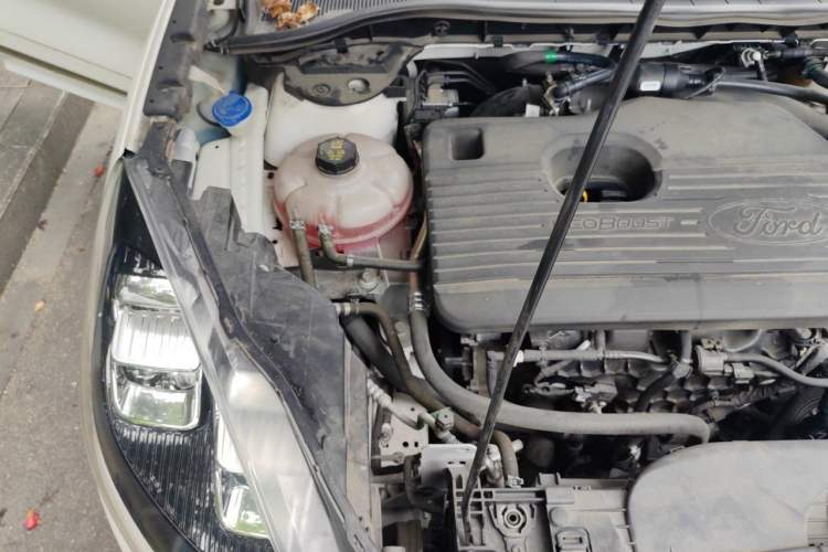 Used Ford Escape 2020 EcoBoost 245 Two-Wheel Drive Smart & Enjoyment Model Engine Bay Right