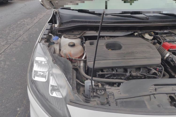 Used Ford Escape 2020 EcoBoost 245 Four-Wheel Drive Luxury Edition Engine Bay Right