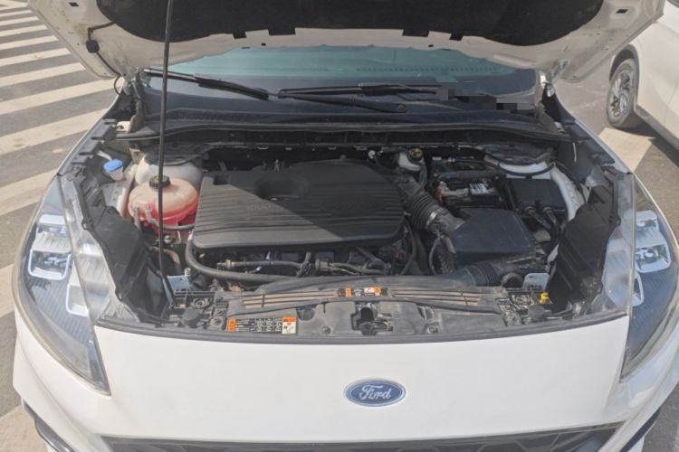 Used Ford Escape 2020 EcoBoost 245 Four-Wheel Drive ST-LINE Deluxe Edition Engine Bay