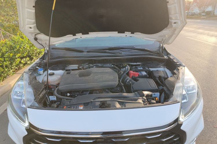 Used Ford Escape 2020 EcoBoost 245 Two-Wheel-Drive Titanium Edition Engine Bay