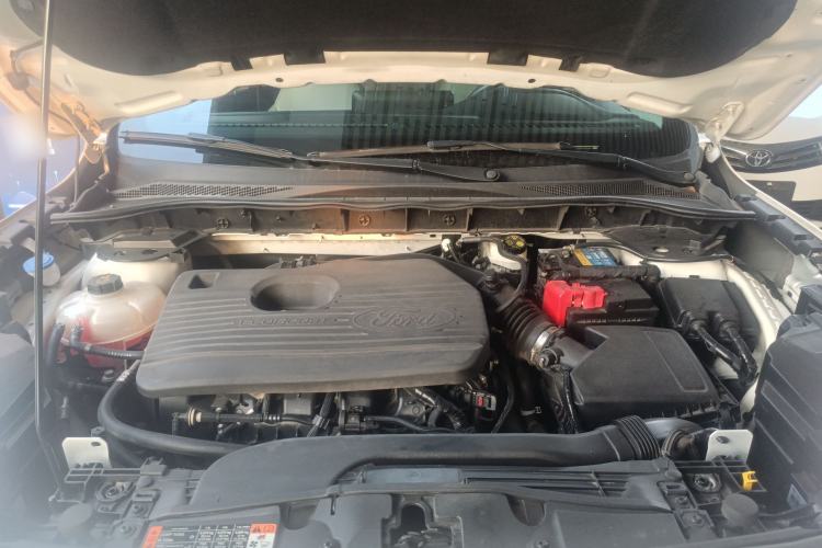 Used Ford Escape 2020 EcoBoost 245 Four-Wheel Drive Luxury Edition Engine Bay
