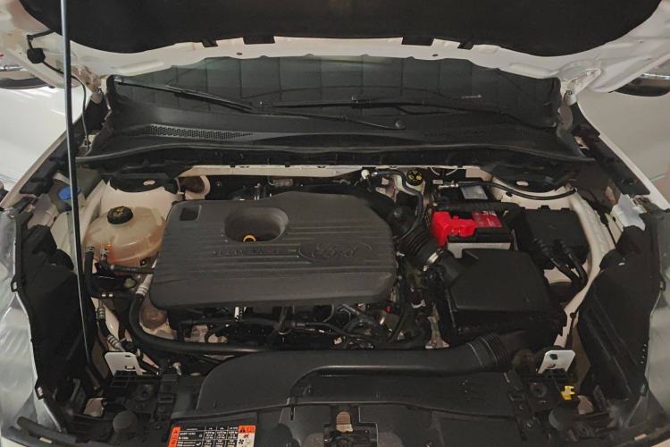 Used Ford Escape 2020 EcoBoost 245 Four-Wheel Drive Luxury Edition Engine Bay