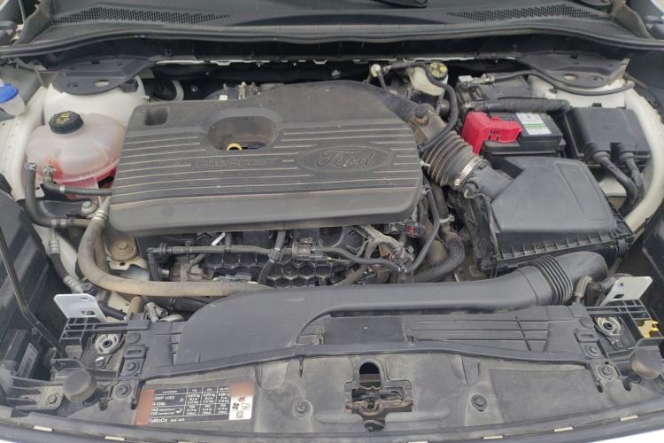 Used Ford Escape 2020 EcoBoost 245 Four-Wheel Drive ST-LINE Deluxe Edition Engine Bay