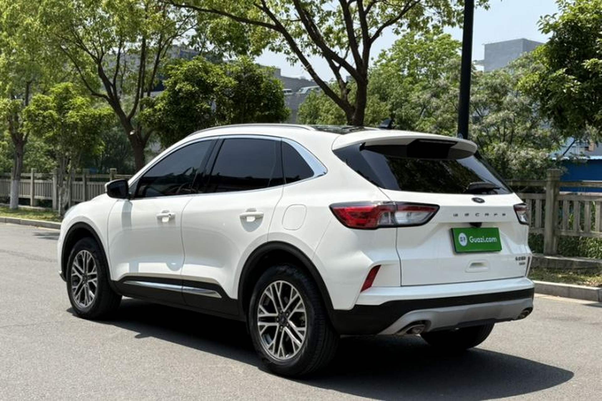 Used Ford Escape 2020 EcoBoost 245 Two-Wheel-Drive Titanium Edition Exterior 1