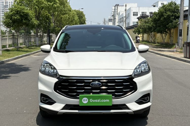 Used Ford Escape 2020 EcoBoost 245 Two-Wheel-Drive Titanium Edition Exterior 3