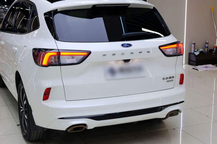 Used Ford Escape 2020 EcoBoost 245 Four-Wheel Drive ST-LINE Deluxe Edition Exterior 4
