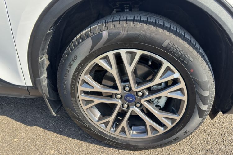 Used Ford Escape 2020 EcoBoost 245 Two-Wheel-Drive Titanium Edition Exterior 5