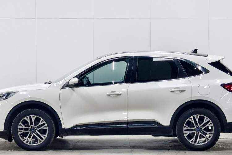 Used Ford Escape 2020 EcoBoost 245 4x4 Enjoyment Model Exterior 7