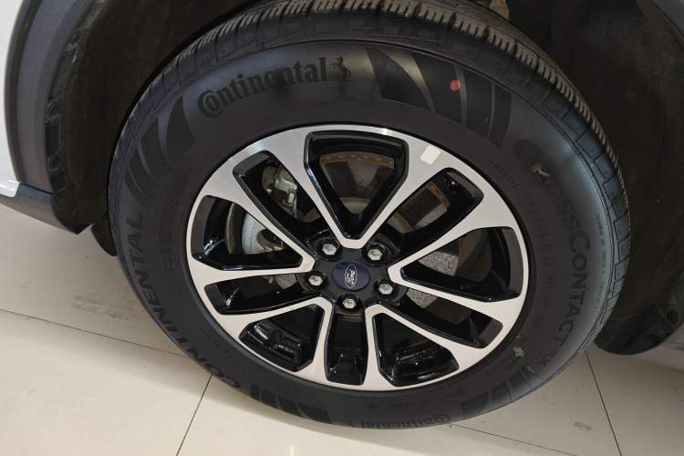 Used Ford Escape 2020 EcoBoost 245 Two-Wheel-Drive Comfort Edition Exterior 7