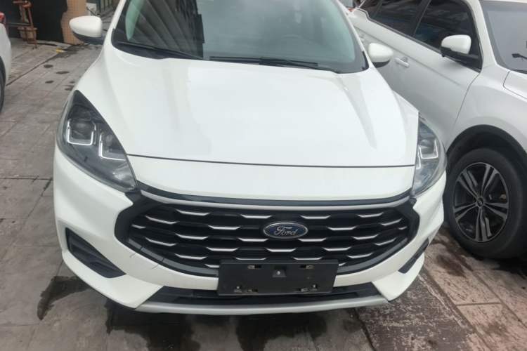 Used Ford Escape 2020 EcoBoost 245 Two-Wheel-Drive Comfort Edition Front