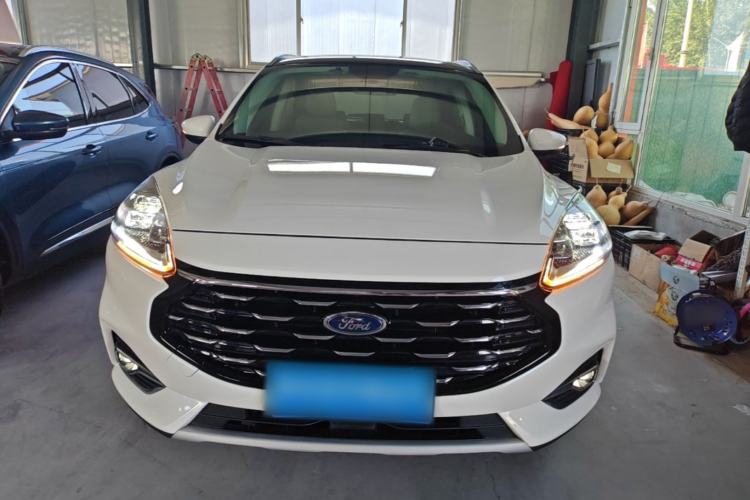 Used Ford Escape 2020 EcoBoost 245 Two-Wheel-Drive Titanium Edition Front