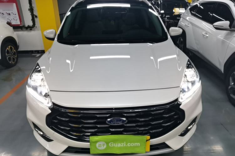 Used Ford Escape 2020 EcoBoost 245 Two-Wheel-Drive Titanium Edition Front