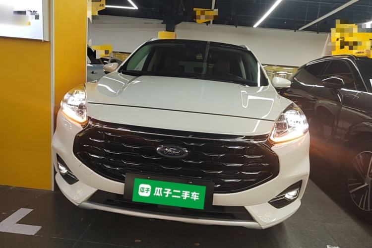 Used Ford Escape 2020 EcoBoost 245 Four-Wheel Drive Luxury Edition Front