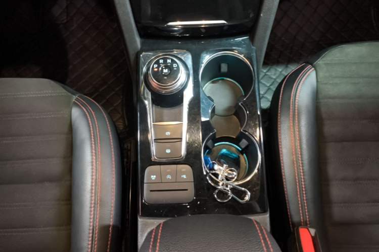 Used Ford Escape 2020 EcoBoost 245 Four-Wheel Drive ST-LINE Deluxe Edition Gear Lever