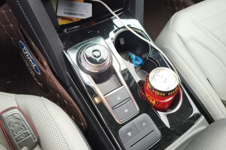 Used Ford Escape 2020 EcoBoost 245 Two-Wheel-Drive Titanium Edition Gear Lever