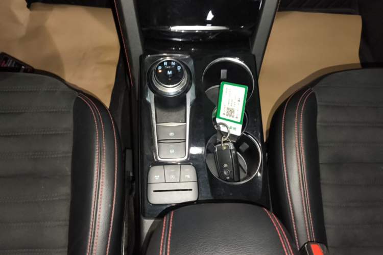 Used Ford Escape 2020 EcoBoost 245 Four-Wheel Drive ST-LINE Deluxe Edition Gear Lever