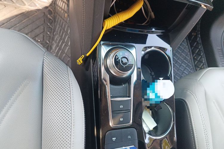Used Ford Escape 2020 EcoBoost 245 Two-Wheel Drive Smart & Enjoyment Model Gear Lever