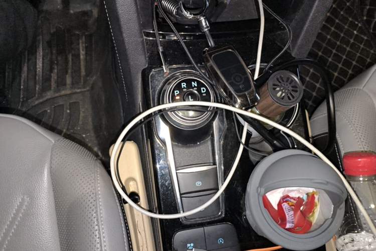 Used Ford Escape 2020 EcoBoost 245 Two-Wheel Drive Smart & Enjoyment Model Gear Lever