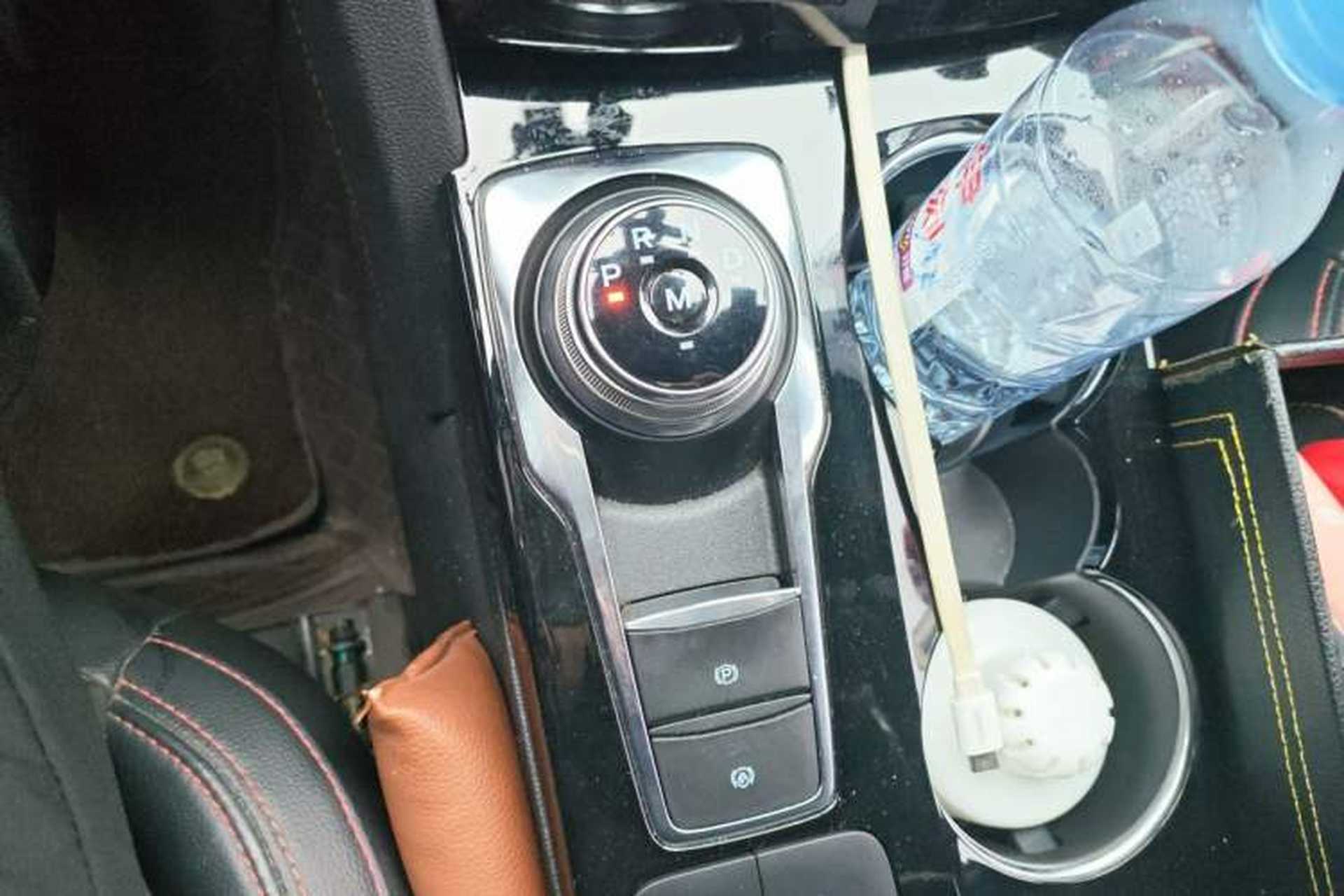 Used Ford Escape 2020 EcoBoost 245 Four-Wheel Drive ST-LINE Deluxe Edition Gear Lever