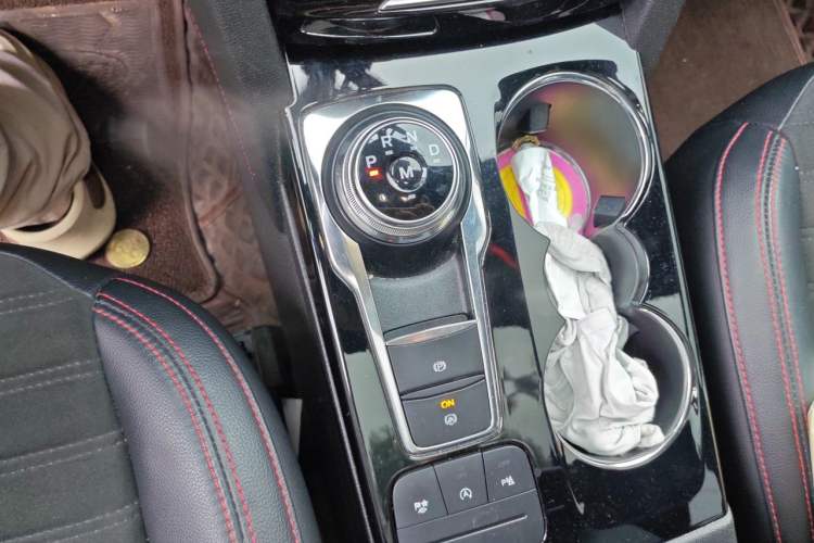 Used Ford Escape 2020 EcoBoost 245 Four-Wheel Drive ST-LINE Deluxe Edition Gear Lever