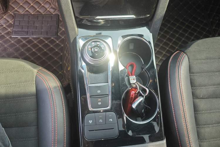 Used Ford Escape 2020 EcoBoost 245 Four-Wheel Drive ST-LINE Deluxe Edition Gear Lever