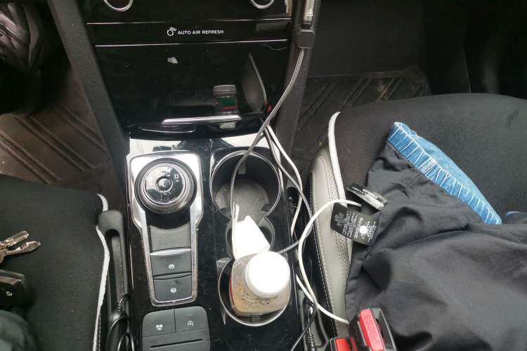 Used Ford Escape 2020 EcoBoost 245 Four-Wheel Drive Titanium Edition Gear Lever