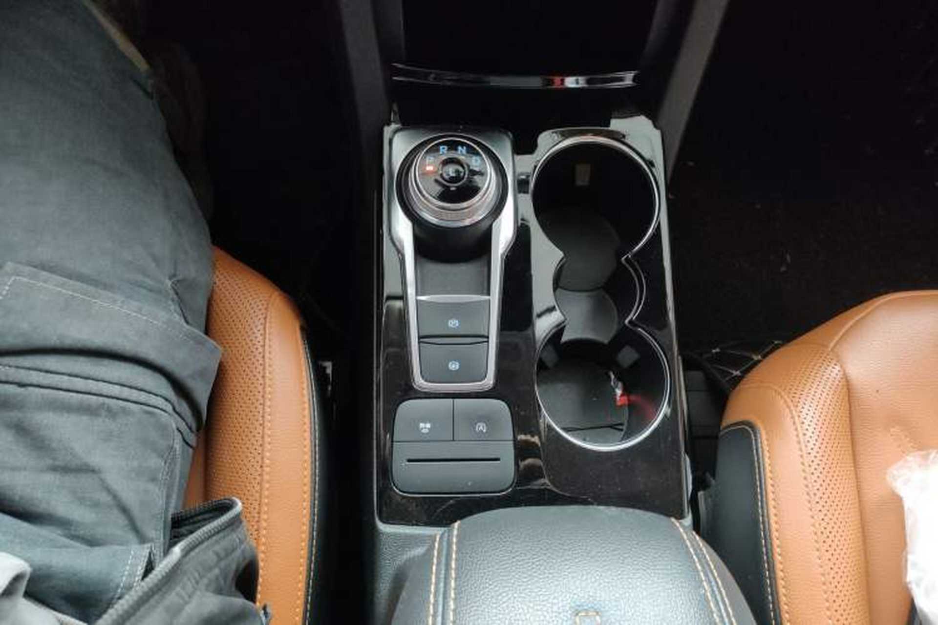 Used Ford Escape 2020 EcoBoost 245 Two-Wheel Drive Smart & Enjoyment Model Gear Lever
