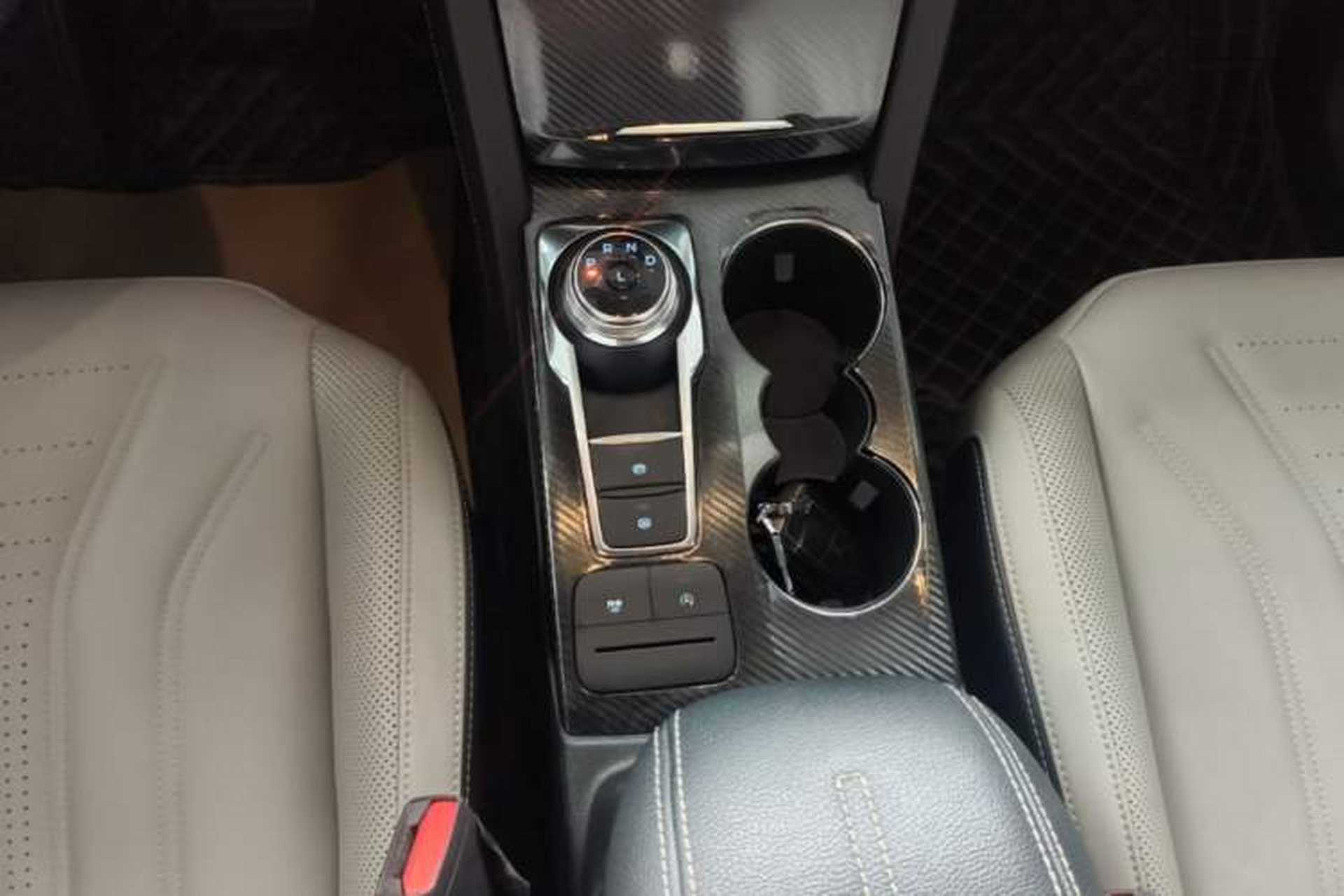 Used Ford Escape 2020 EcoBoost 245 Two-Wheel-Drive Titanium Edition Gear Lever