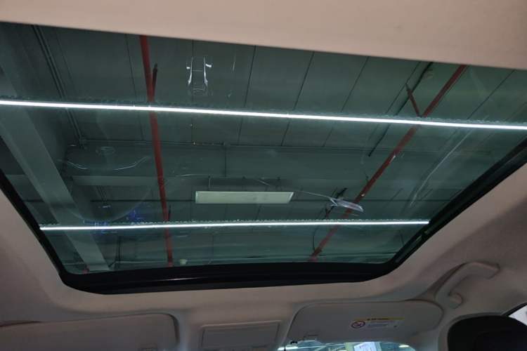 Used Ford Escape 2020 EcoBoost 245 Four-Wheel Drive Luxury Edition Headliner