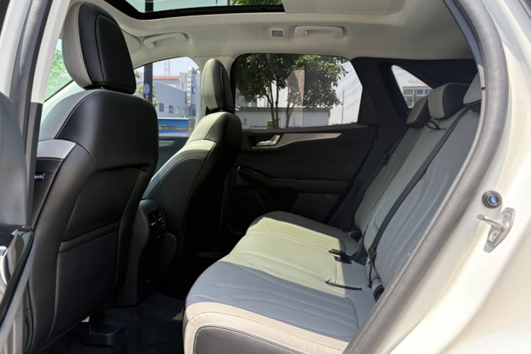 Used Ford Escape 2020 EcoBoost 245 Two-Wheel-Drive Titanium Edition Interior 1