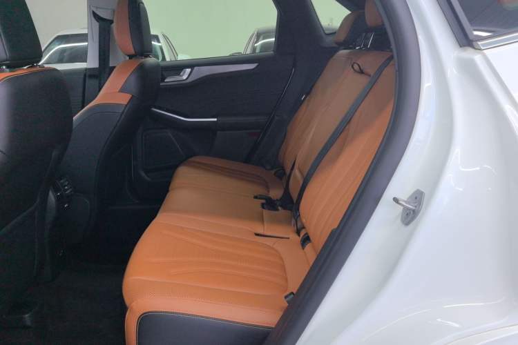 Used Ford Escape 2020 EcoBoost 245 Four-Wheel Drive Luxury Edition Interior 1