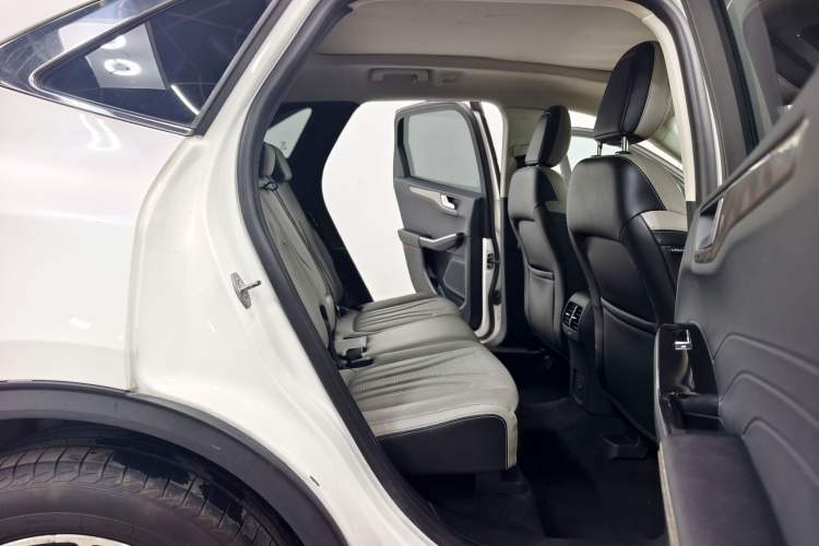 Used Ford Escape 2020 EcoBoost 245 4x4 Enjoyment Model Interior 8