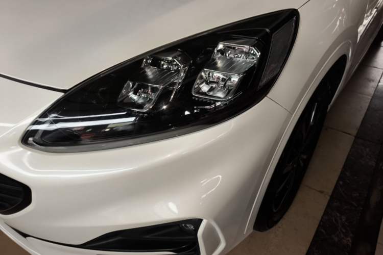 Used Ford Escape 2020 EcoBoost 245 Four-Wheel Drive ST-LINE Deluxe Edition Left Front Headlight