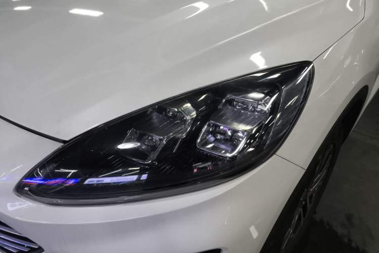 Used Ford Escape 2020 EcoBoost 245 Two-Wheel-Drive Titanium Edition Left Front Headlight